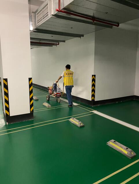 停車場為什么要用地坪漆？