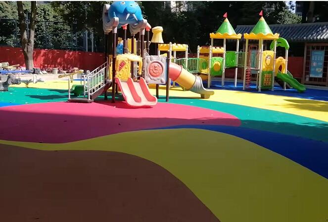 幼兒園操場(chǎng)塑膠顆粒多少錢一平方